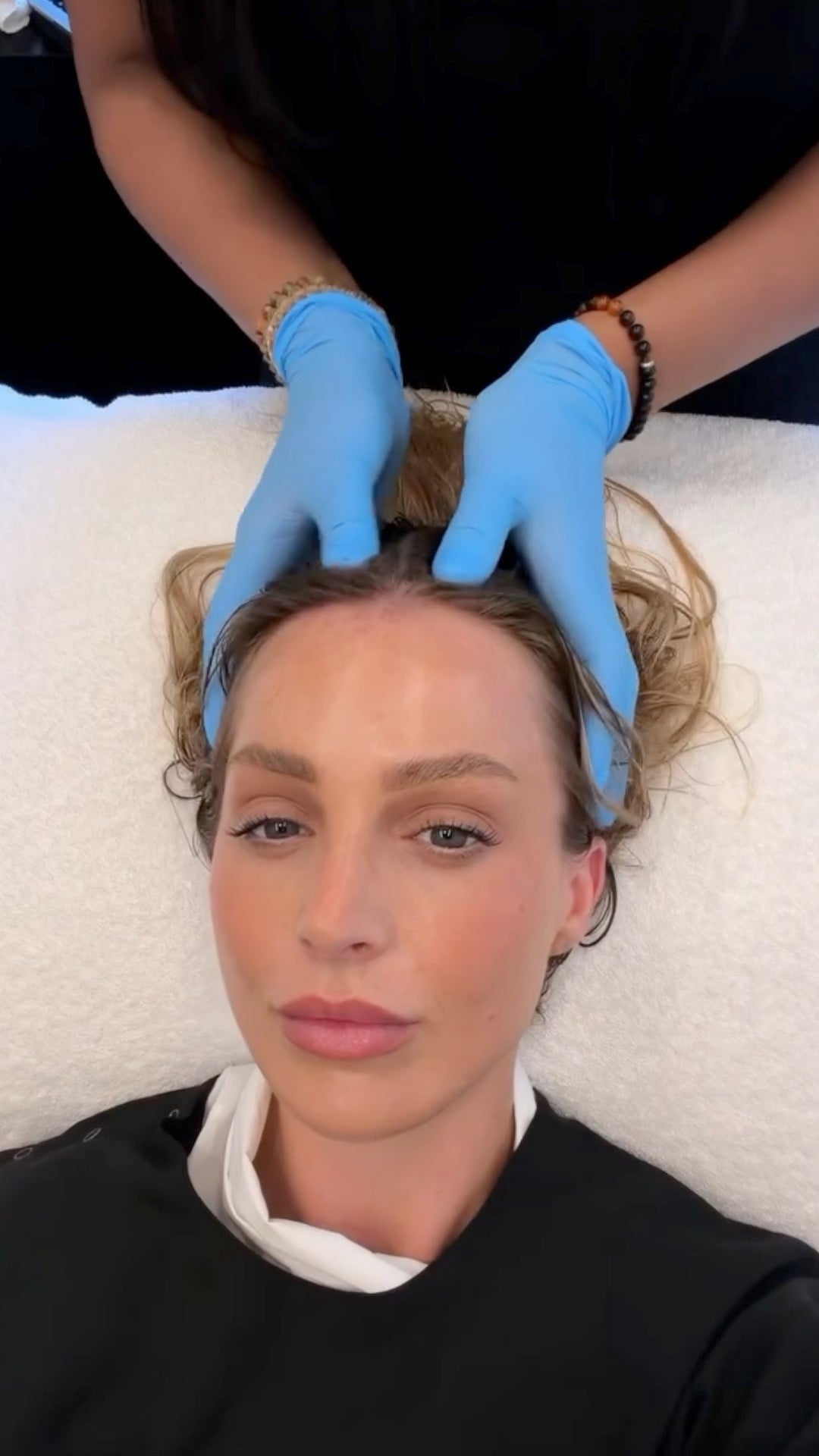 Chloe Rose receiving an in-clinic MONPURE scalp treatment
