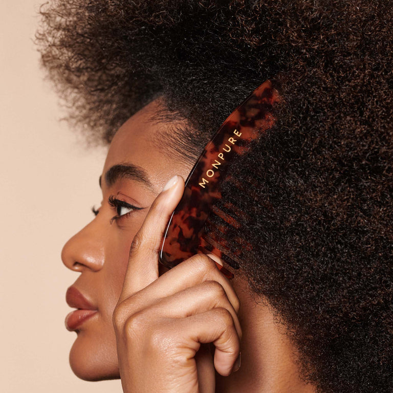 PROTECT AGAINST DAMAGE & FRIZZ